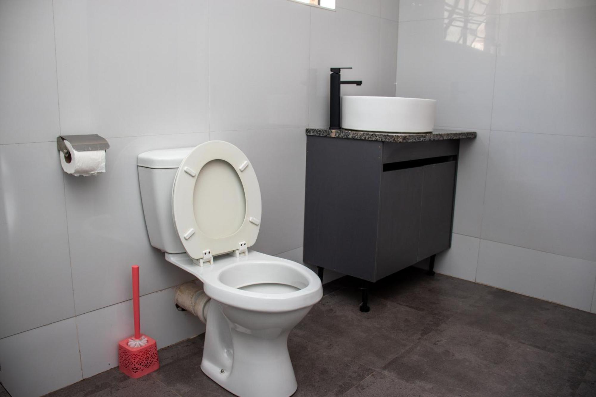 Lowin Suites-One-Bed Apartments Лусака Екстериор снимка