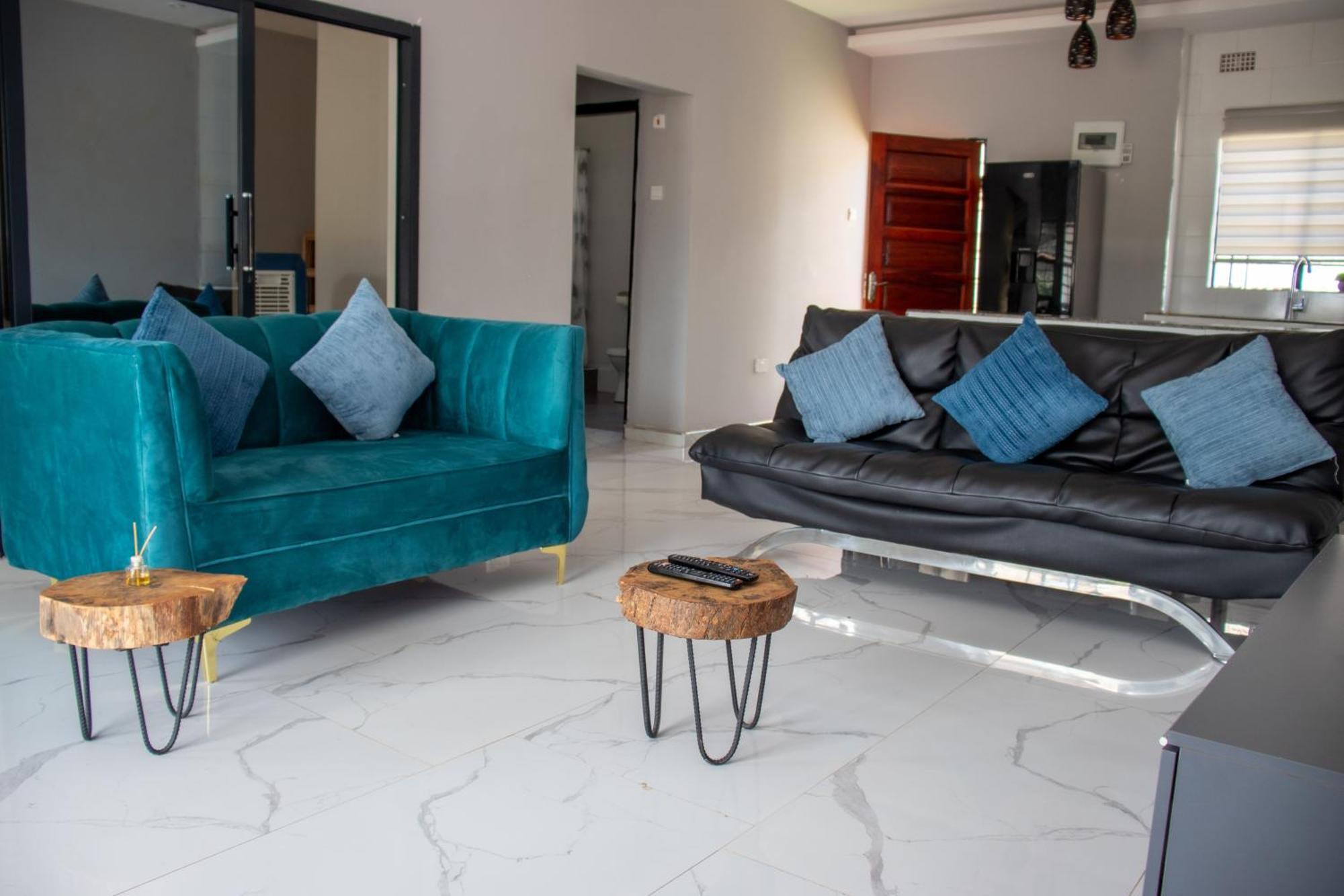 Lowin Suites-One-Bed Apartments Лусака Екстериор снимка