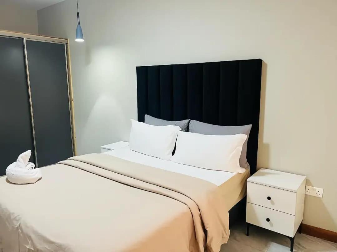 Lowin Suites-One-Bed Apartments Лусака Екстериор снимка